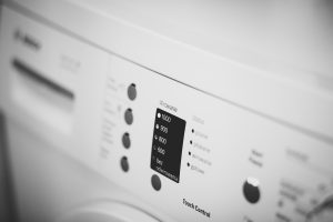 l'écran digital d'une machine à laver