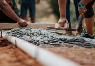 De quoi est composé le béton bas carbone ?
