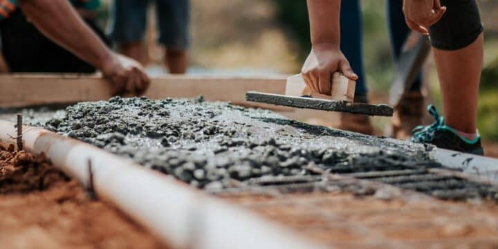 De quoi est composé le béton bas carbone ?